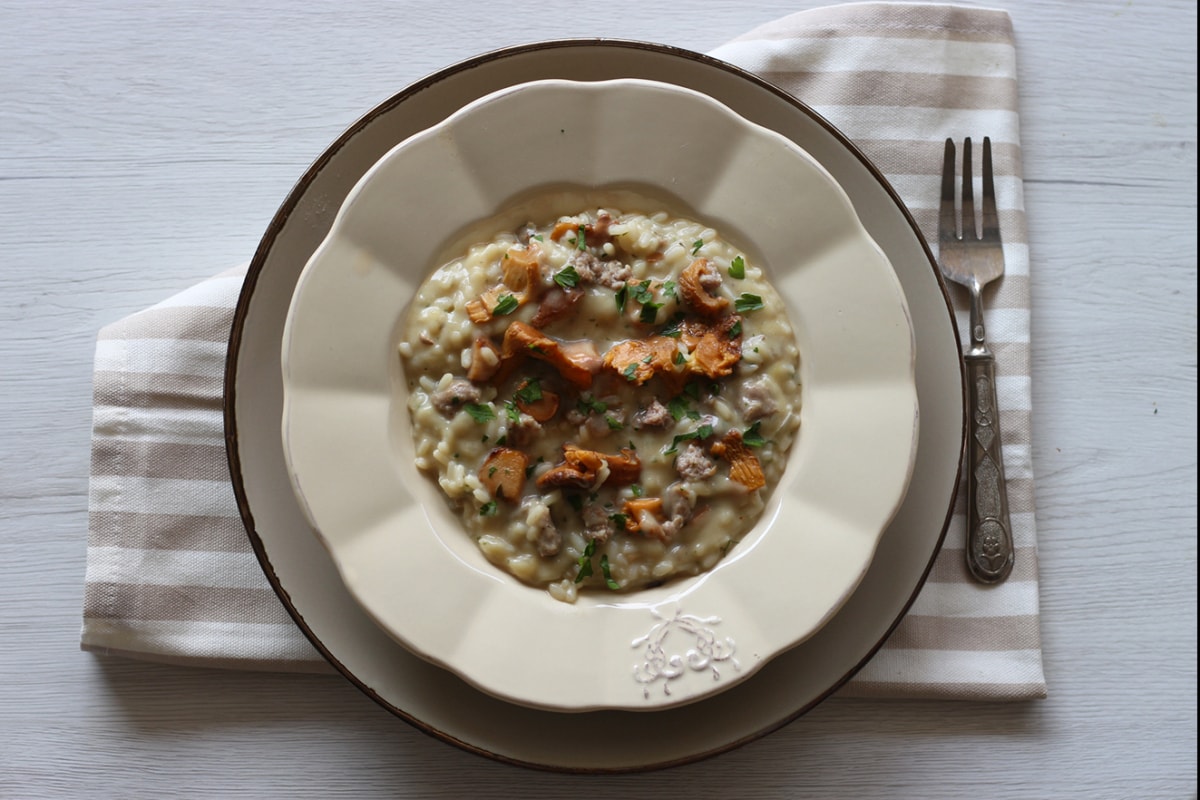 Risotto con setas y salchicha