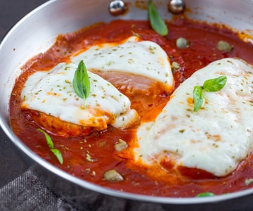 Pollo a la pizzaiola