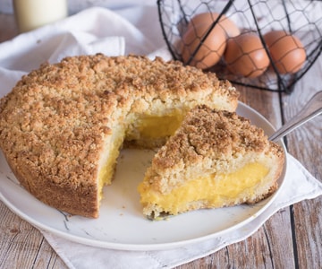Tarta de migas con crema