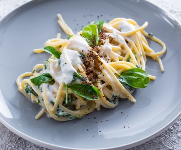 Spaghettoni con fonduta de scimudin