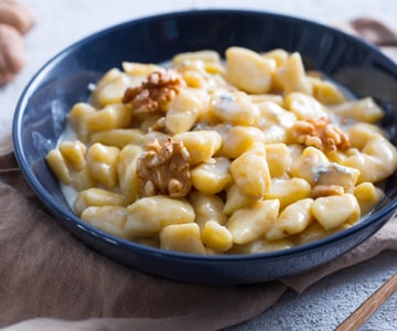 Ñoquis con gorgonzola y nueces