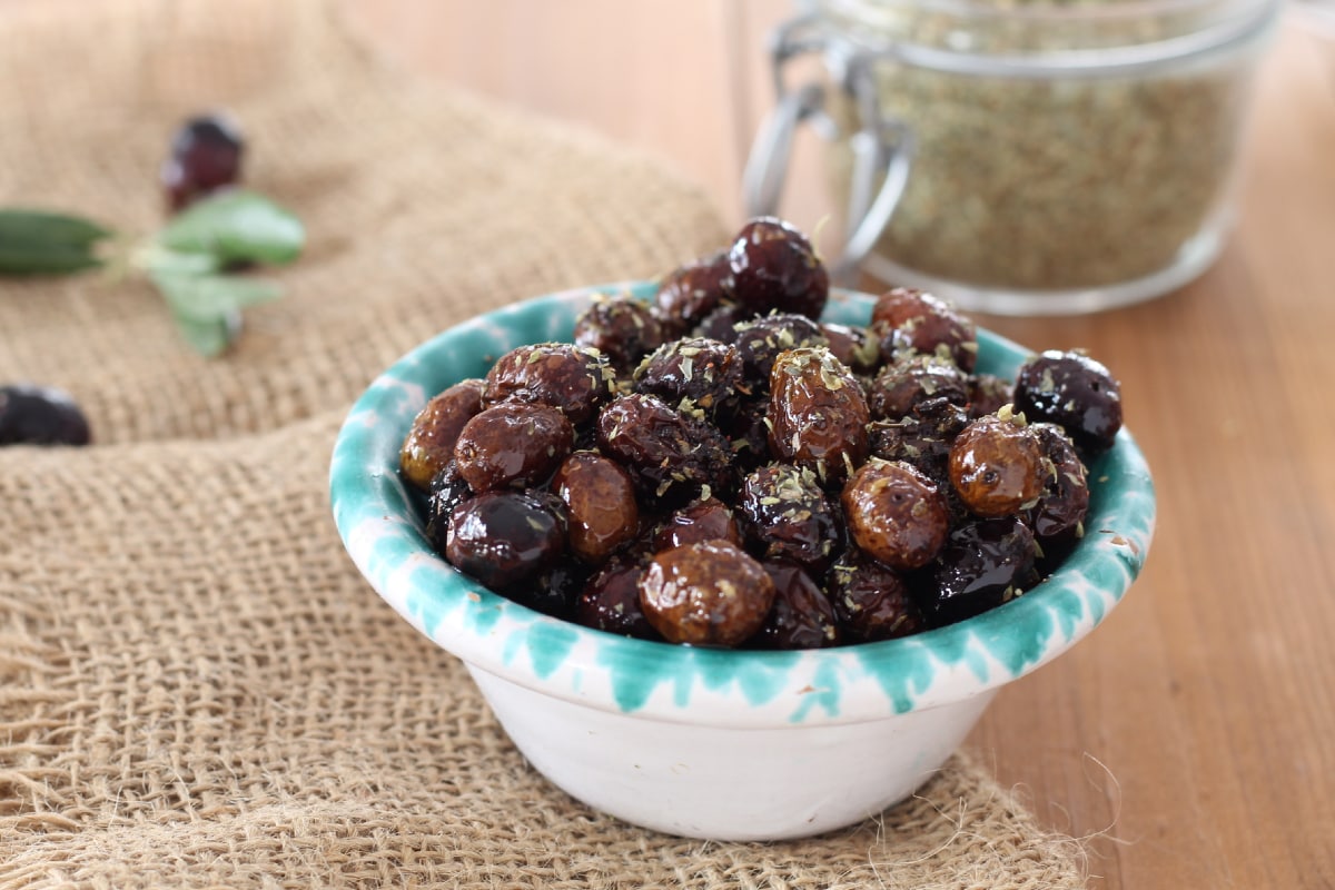 Aceitunas negras al horno