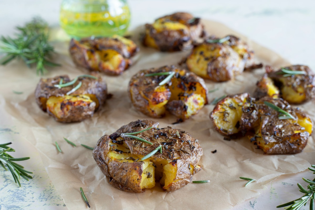 Patatas aplastadas