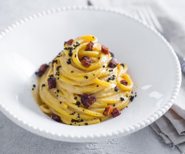 Falsa carbonara al azafrán