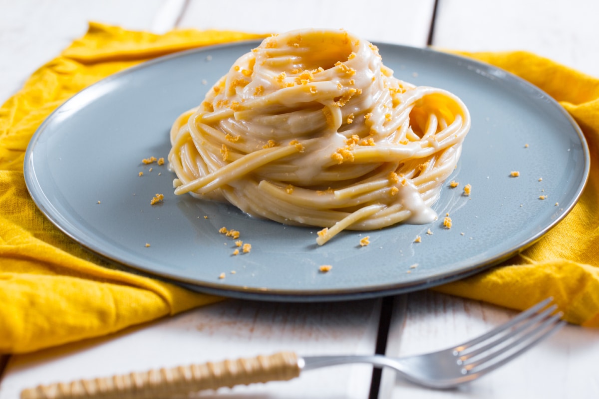 Espaguetis con bottarga