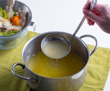 Caldo de pescado