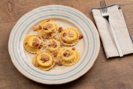 Ravioli cacio e pepe