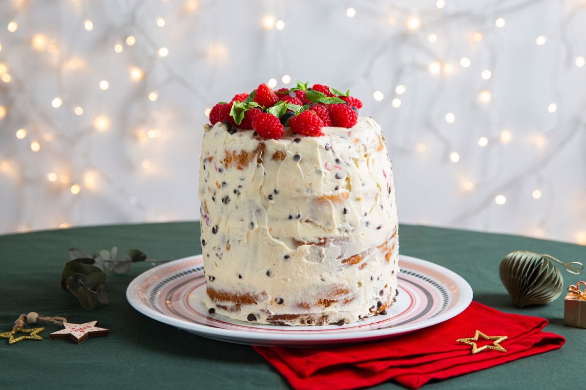 Tarta desnuda con panettone