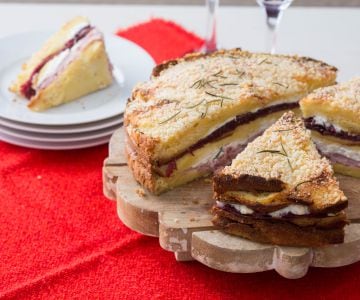Tarta de panettone gastronómico