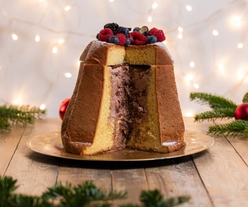Pandoro relleno de Nutella Helado
