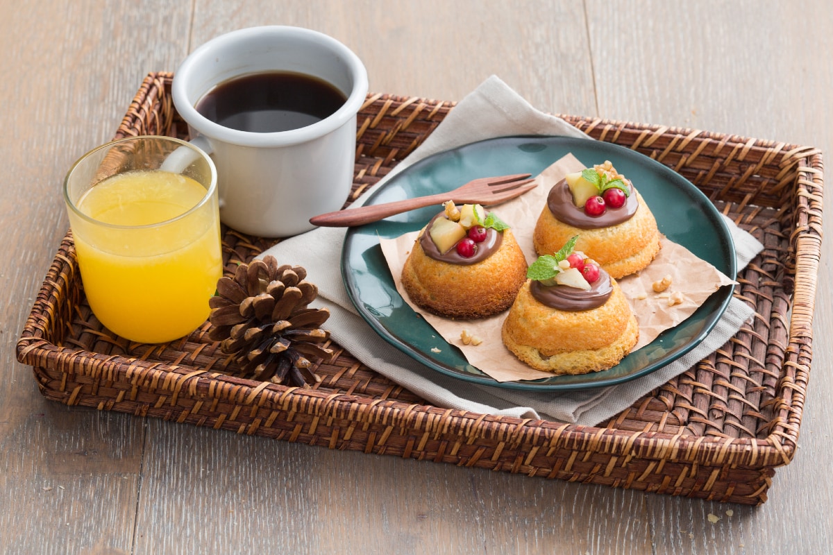 Pastelitos de pandoro con manzanas, nueces y Nutella®