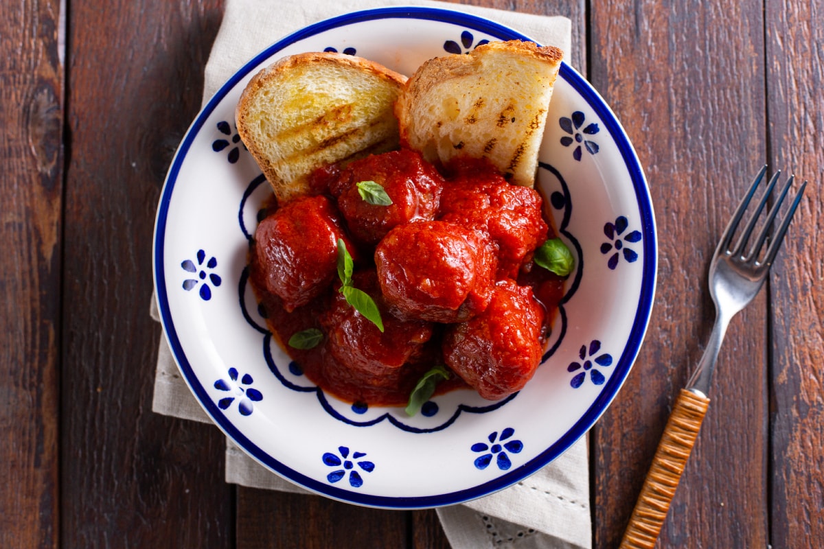Albóndigas con salsa de la abuela