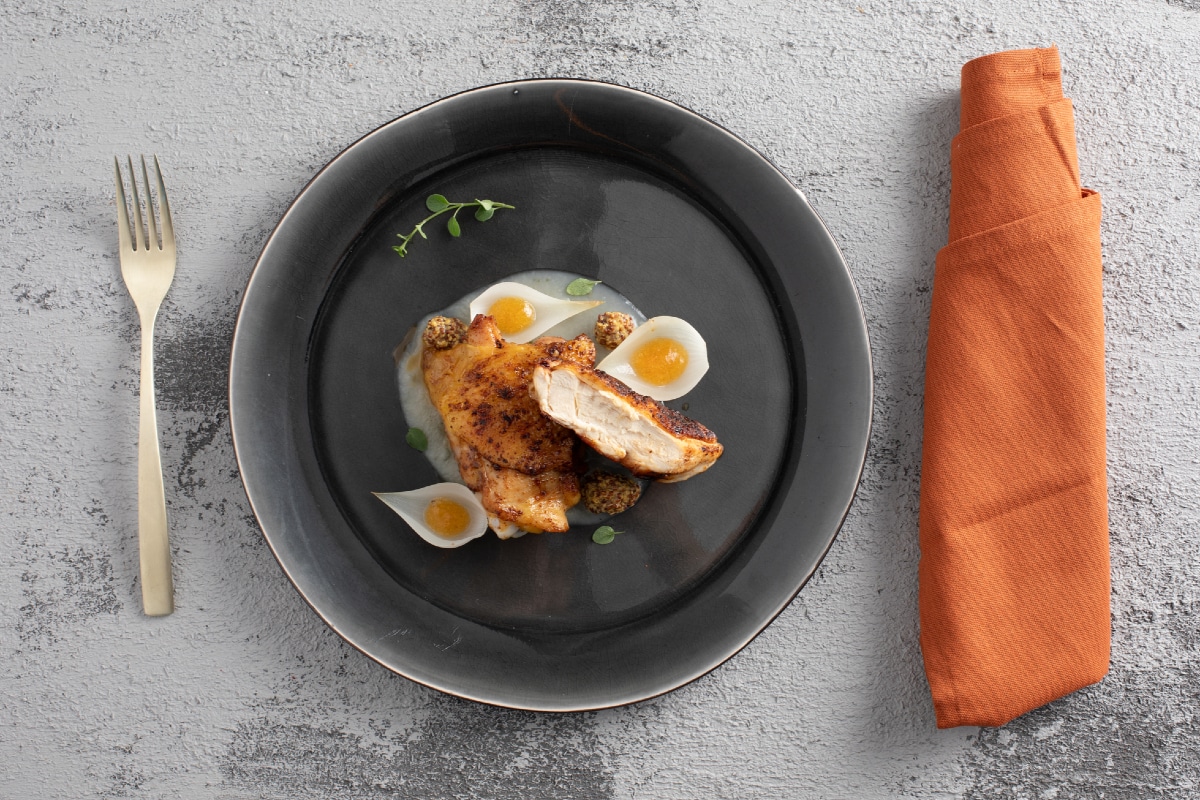 Pollo con caquis y tupinambo