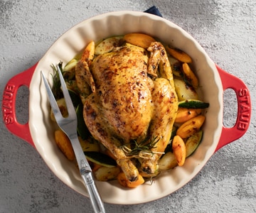 Pollo asado con verduras torneadas