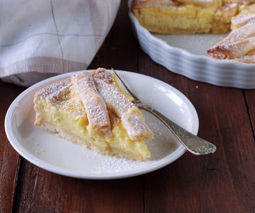 Tarta con crema pastelera