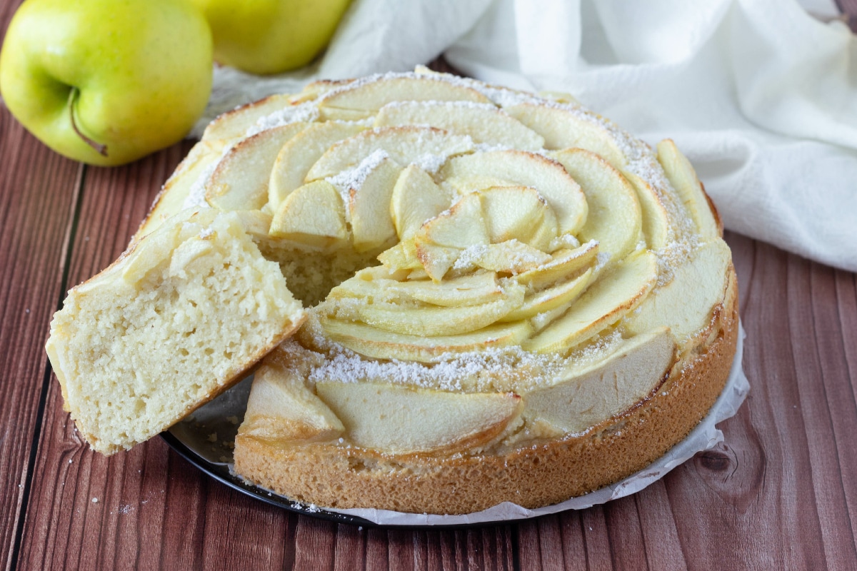 Tarta de coco y manzana
