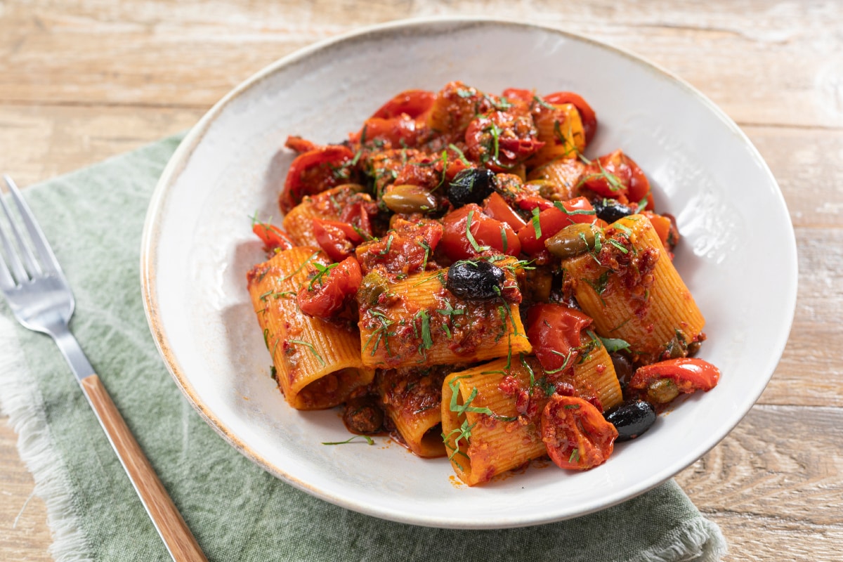 Rigatoni a la puttanesca y nduja