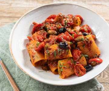 Rigatoni a la puttanesca y nduja