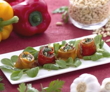 Filetes de pimientos asados con anchoas a los sabores