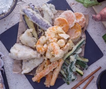 Tempura de calamares y verduras