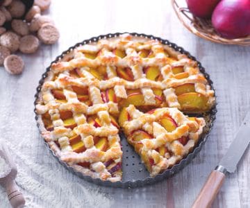Tarta de melocotones y amaretti