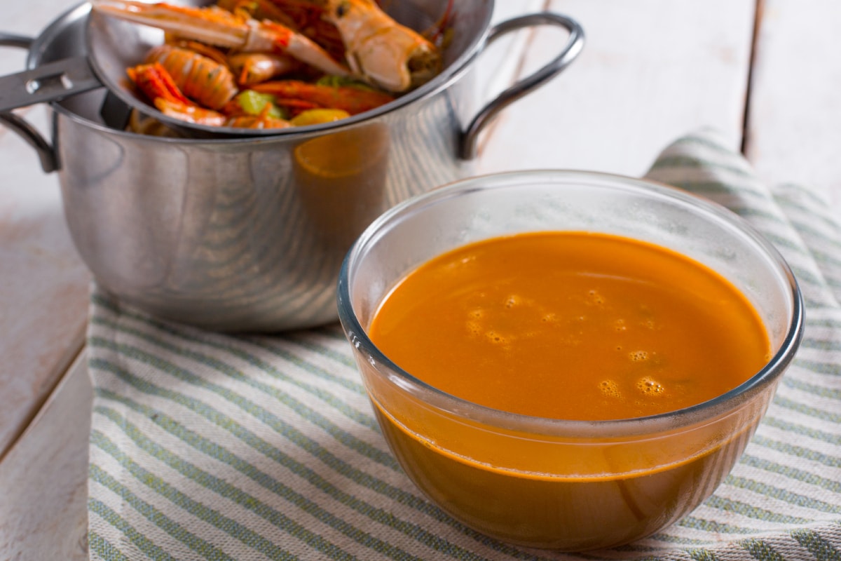Caldo de mariscos