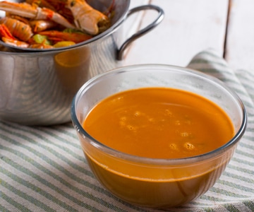 Caldo de mariscos