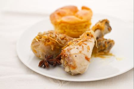 Pollo a los 4 sabores con pastel de zanahorias