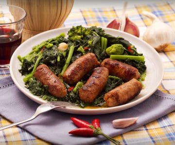 Grelos con salchicha