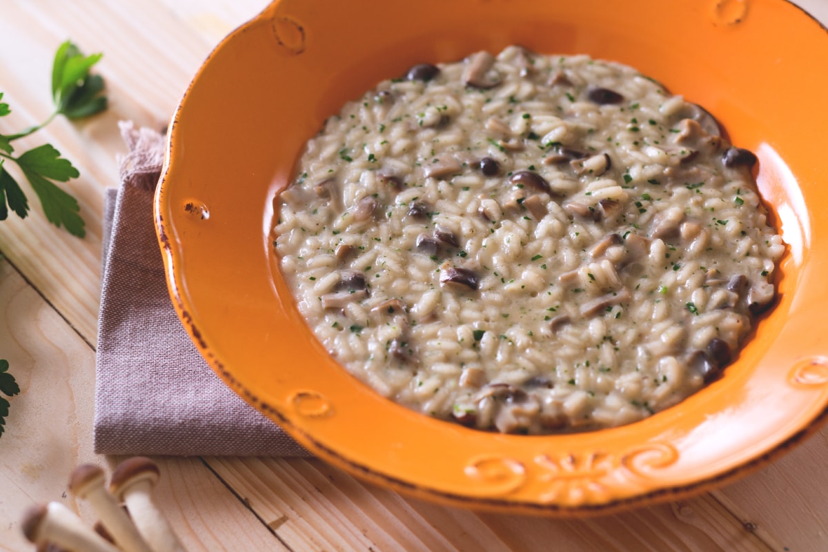 Risotto con champiñones y setas de chopo