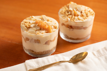 Vasitos de cheesecake de caqui