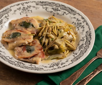 Saltimbocca de pez espada con alcachofas