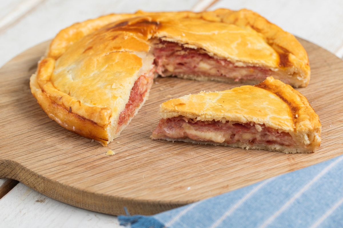 Tarta salada jamón y queso