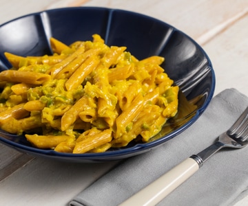 Penne al azafrán veganas
