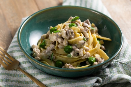 Tallarines al ragú de corral