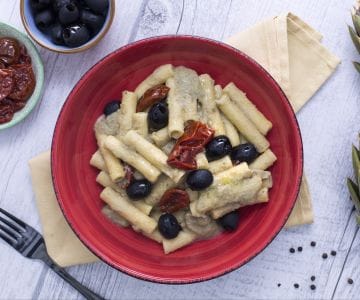 Sedanini rigati con crema de alcachofas