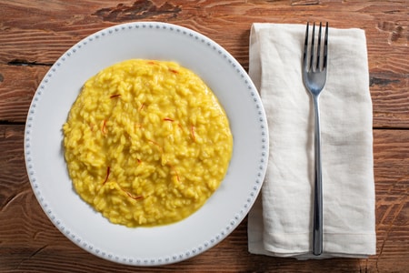 Risotto al azafrán