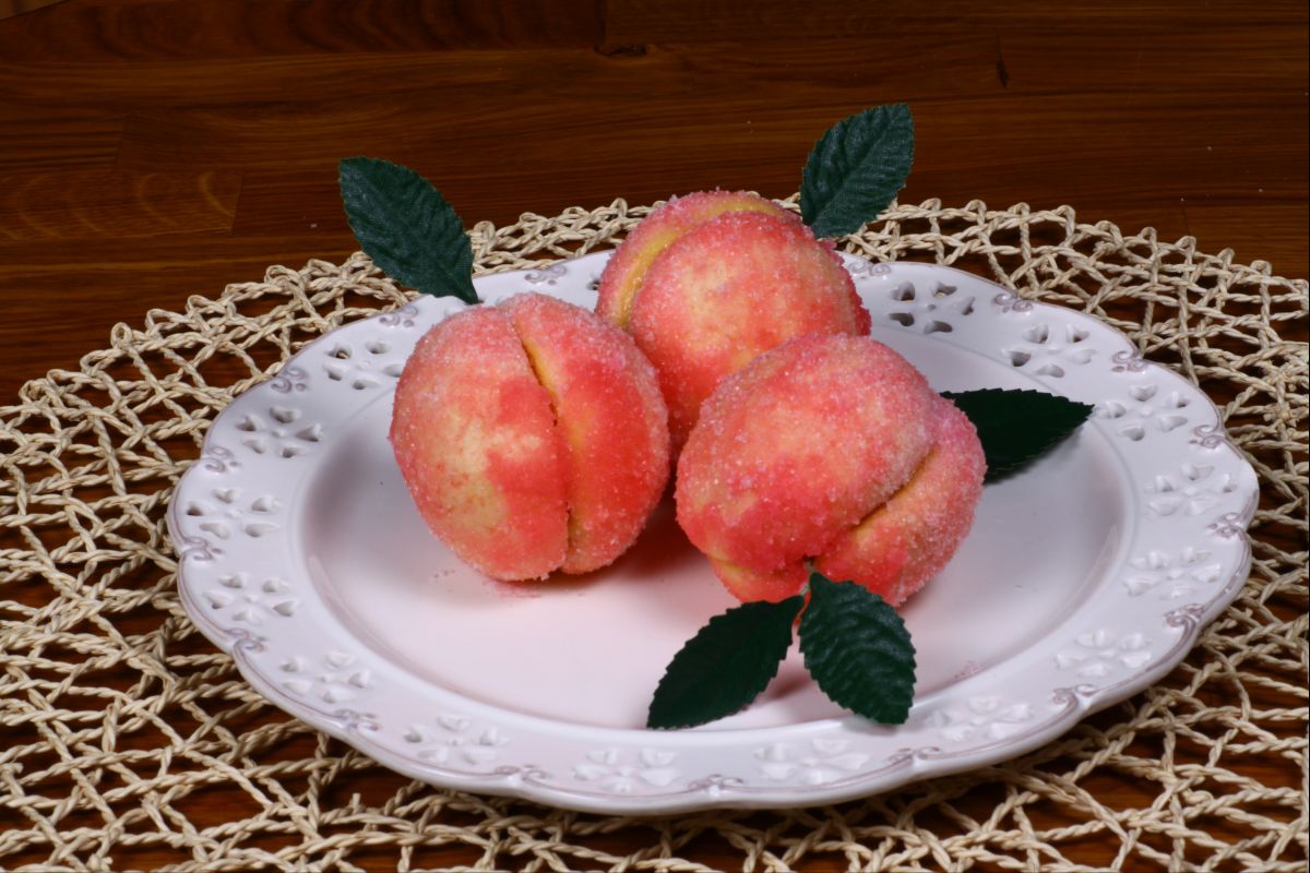 Falsas melocotones al alchermes