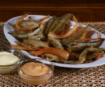 Fritura variada de pescado fresco