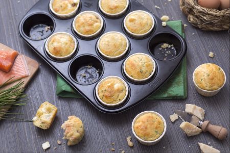 Muffins con feta y salmón