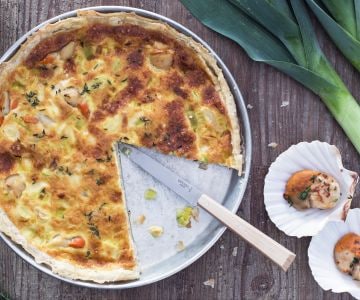 Quiche con vieiras y puerros