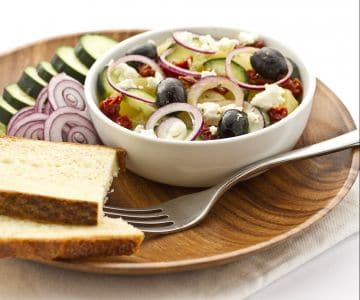 Ensalada de patatas y pepinos