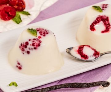Panna cotta de frambuesas