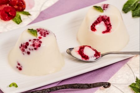 Panna cotta de frambuesas