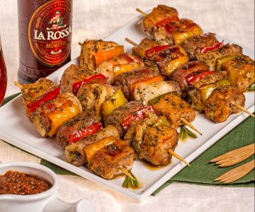 Brochetas vivaces a la cerveza