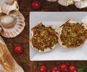 Vieiras gratinadas a la provenzal