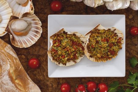 Vieiras gratinadas a la provenzal