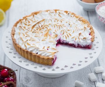 Tarta de cerezas con merengue