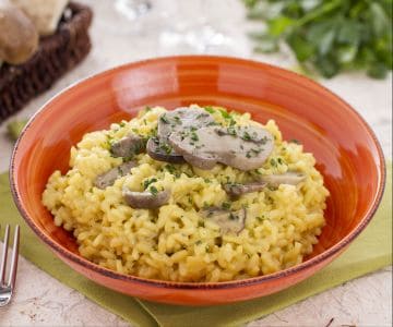Risotto con setas porcini y azafrán