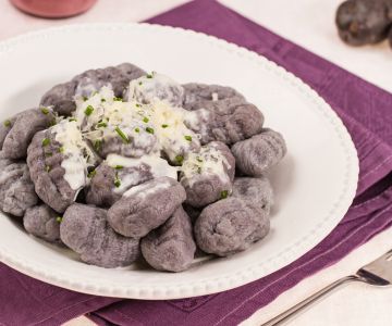 Ñoquis de patatas moradas